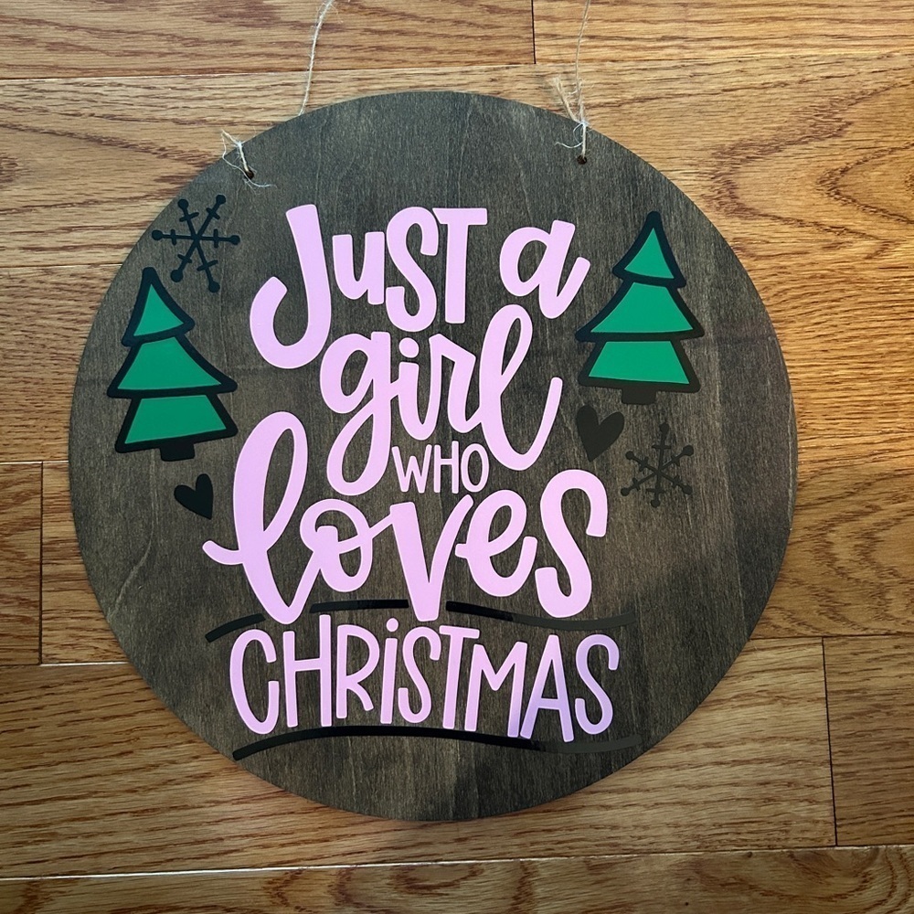 Rustic Round Christmas Sign 12” Farmhouse Holiday Wall or Door Decor